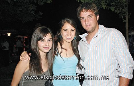 Ana Lucía, Isa y Diego.