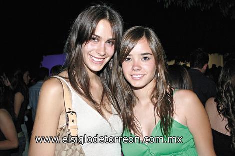 Ana Sofía Pérez y Daniela Sesma.