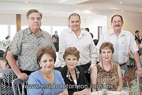 Rogelio Gaitán Enríquez, María Teresa Salcido de Gaitán, Eduardo de la Peña Arriola, Margarita Enríquez de Gaitán, Eduardo de la Peña Gaitán y Margarita Gaitán Enríquez.