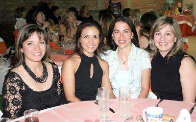 04062006 
Karla Alatorre, Claudia Velázquez, Cecy Andrade y Myrthala de De la Garza.