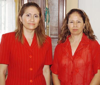 04062006 
María Delia Favila y María del Socorro Muñoz.