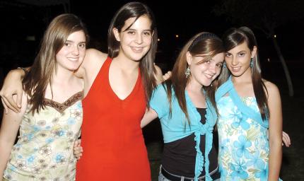 05062006 
Fernanda Teele, Angélica Sesma, Luisa Treviño y ANLY gARCÍA.