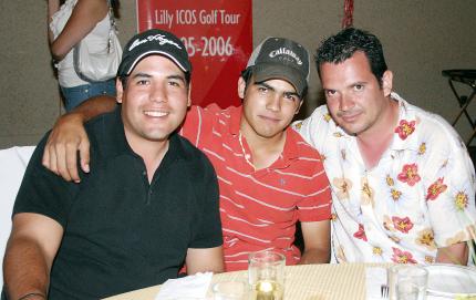 07062006 
Carlos Orozco, Alberto Castellanos y Manuel Cámara.