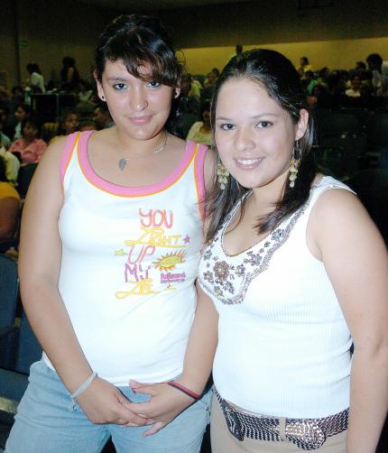 11062006
Mónica Jiménez y Natalia Fernández.