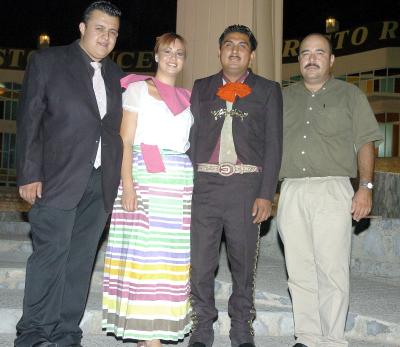 12062006 
Nelson Delgado, Diana Landeros, Jesús Omar Sánchez y Juan Ángel.