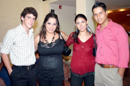 16062006 
Luis Ramos, Alejandra Ramos, Estrella Aguirre y Pablo Gómez.