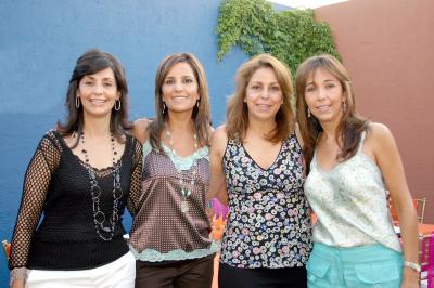 16062006 
Carmen, Susana, Ángela y Cristina San Miguel González.