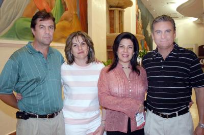 18062006 
Enrique Gilio, Malena de Gilio, Mayela de Parra y Víctor Parra.