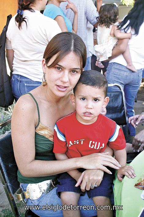 Lorena Murra y Salvador Mariscal Murra.