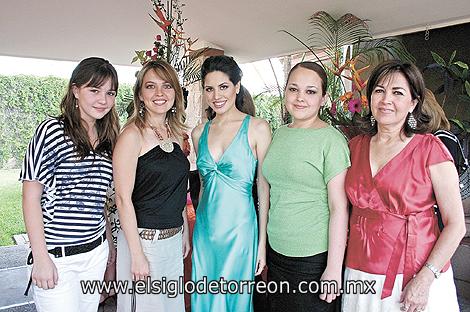 Marijose Rodríguez, Mónica Garza, Gaby Robles, Ana Isabel Garza y Leticia Ruíz.