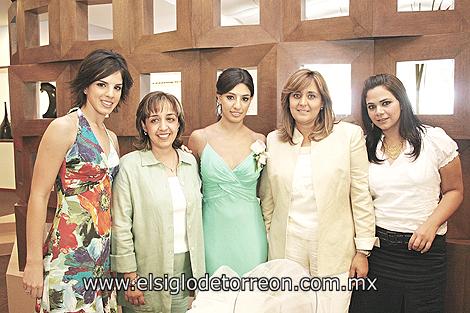 Cristina Giacomán Zablah, Sandra G. de Estrada, Lizeth Giacomán Zablah, Claudia G. de Quirasco y Loretta Zablah.