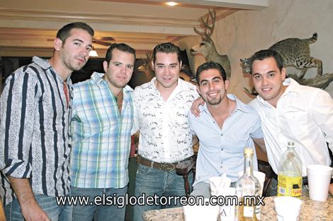 Adrián, Javier y Damián Aguilera, Daniel Cepeda y Roberto Madero.