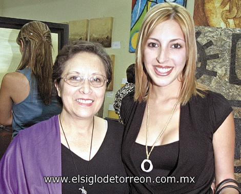 Marcia Morales y Diana de Guevara.