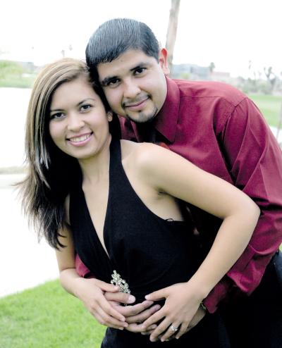 01072006 
Lizeth Delgado Carrillo y Juan Alamaraz Martínez.