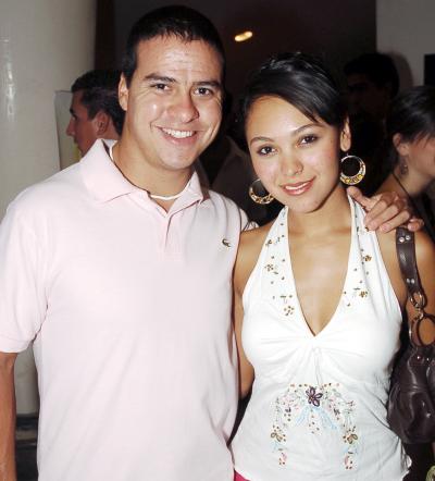 03072006 
Malena Romo y Antonio Murillo.