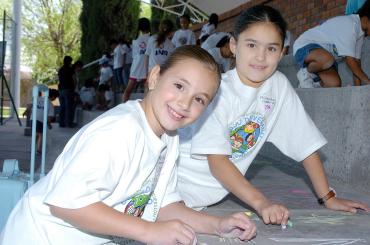 05072006 
Mary José Santoyo y Miranda Medina.