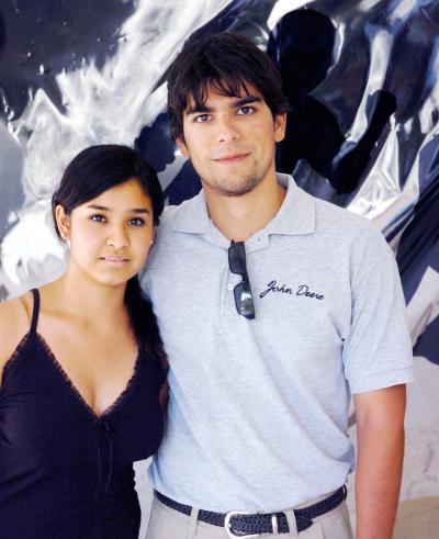 16072006
Socorro Hernández y Rodrigo Espinoza.