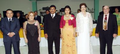 16072006 
Gerardo Bañuelos, Verónica de Bañuelos, José Félix García, Patricia de García, Guillermo Rodríguez, Telma de Rodríguez, Luis Martínez y Rosalba de Martínez