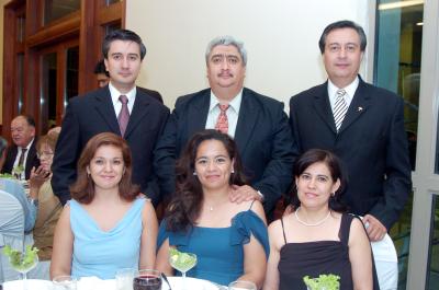 16072006 
Roberto Ricalde, Martha Pérez de Ricalde, Rafael Ricalde, Dora Castañeda de Ricalde, Rubén Ricalde y Cynthia López.