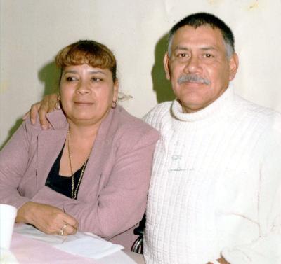 17072006 
Juana Ramírez y Ernesto Adriano.