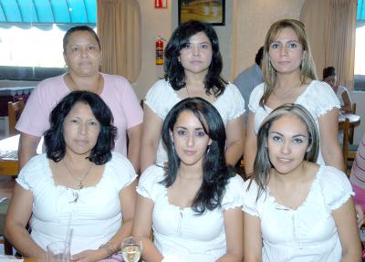 21072006 
Elena Rodríguez, Gandi Luna, Laura Rojo, Lupita Aldaco, Lety Tovar y Cecy Rodríguez.