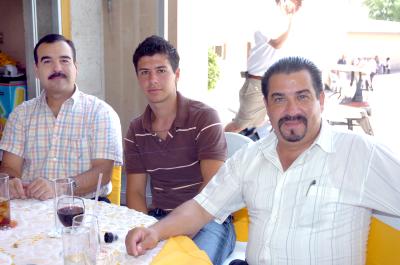 22072006 
Fernando Orozco, Víctor Alducín y Miguel Orozco.