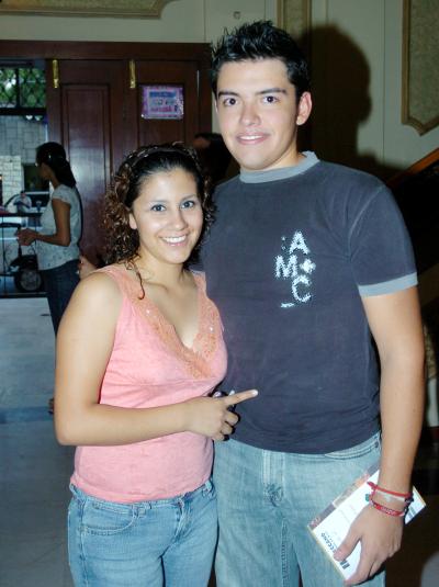 23072006 
Sandra Nava y César Jiménez.