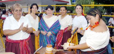 23072006 
Ana María Triana, Brenda Flores, Gaby Nava y Martha Rosales.