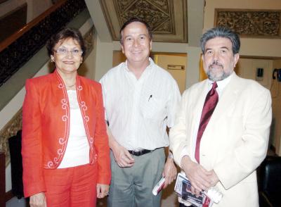 23072006 
Claudia Máynez, Francisco Murillo y Jorge Gallegos.