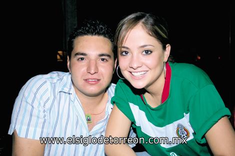 Armando Cárdenas y Karla Torres.