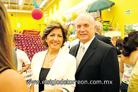 Cecy y Fernando Royo y Alejandra Sánchez.