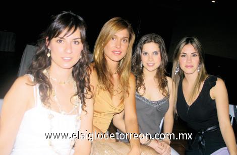 Rosé Murra, Deborah Salmón, María Murra y Ana Máynez.