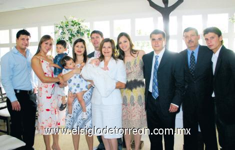 Juan Pablo Garza Gallardo, Lorena Garza de Silerio, Andrés Silerio Garza, Anilú Garza de Liesch, Sofía Liesch Garza, Michael Liesch, Guadalupe Gallardo de Garza, María Fernanda del Bosque Garza, Susana Garza de Del Bosque, José Lorenzo del Bosque Alba, Juan Jesús Garza de León y Rodrigo Garza Gallardo