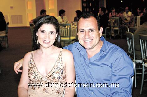 Vanessa Loera y Carlos Villarreal