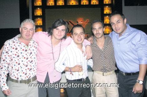 Propietarios del lugar Raúl González, Luis García, Ricardo Martínez, Hamed Nahle y Luis Medrano.