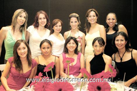 Ana Isabel Espinoza, Sara Orea, Marina González, Grace Villalobos Buttler, Paty Ruíz, Lizeth Reyes, Mariana Fernández, Gisselle Parra, Lupita Serna, Pamela López y Ana Isabel Espinoza.