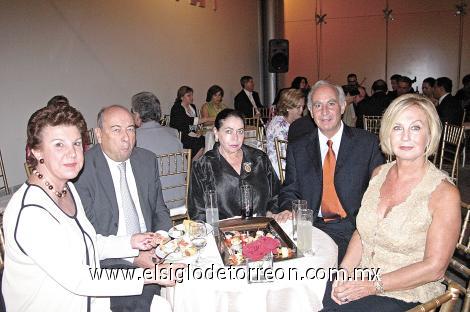 Lorena Ziebe, Juerpen Ziebe, Maru Pinto, Pepe Pinto y Lupe Ramos de Pinto