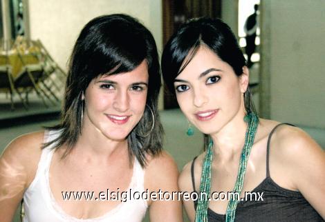 Lucía Sáenz y Pili González.