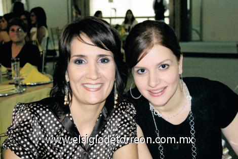 Ana García y Lily Fernández.