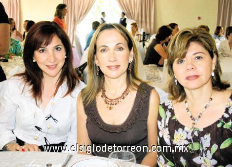 Selina de Davila, Carmen de Hermosillo y Yolanda de Trasfí.