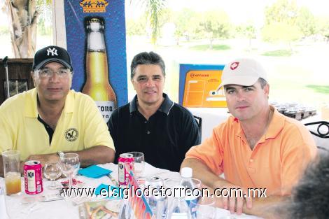 Juan Alberto Wong, Javier Valdéz y Rubén González.