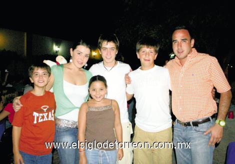 Luis Jorge Villalobos, Nidia Dávila, Luis Roberto Webb, José Miguel del Hoyo, Alejandro Ortiz y Marlen Juan Marcos.