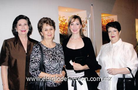 Rosario González Lamberta, Rosario Lamberta González, Pilar Madero de González y Katy Femad de Nava.