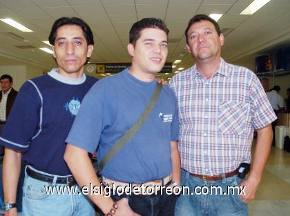 28092006 
 Alfredo Brockman  viajó a Alemania, lo despidieron Jorge Rocha y Enrique Gastelum