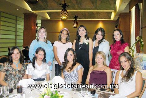 Susana Dueñes, Sonia de Quintero, Dulce Fong, Becky Mijares, Liliana Quintero, Ceci Quintero, Ana Sofía Martín, Fernanda Dueñes, Ana Gilio y Tessy Cantú.