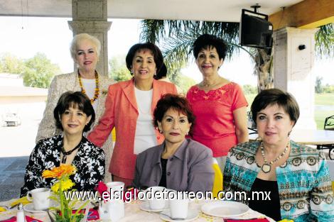 Alma Machado, Lucrecia V. de Álvarez, Celia Ramos, Ángeles de Lara, Lule Ibarra y Susana González.