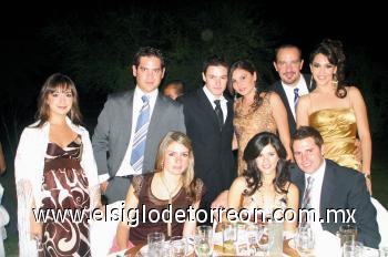 Laura García, Jorge Fernández, Oscar Russek, Astrid Baille, Chema Beltrán del Río, Gloria Batres, Regina Madero de  Fernández, Roberta Cárdenas y Heberto Quintero.