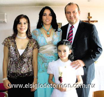 Laurencia González de Herrera, Esther Garza de González, Andrea González Garza y Tolano González de la Garza.