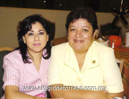 02112006
Antonieta Navarro y Martha Chavarría.