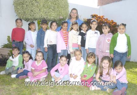 13112006
Las pequeñas del Club Infantil de Jardinería Margarita